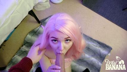 Кончил внутрь в эту красивую молодую девушку эльфа