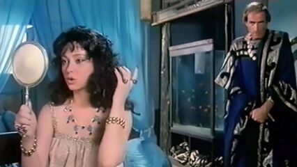 Эротические сны Клеопатры (1985) с русским переводом!