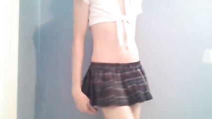 Мастурбация тугой попы искусственным членом