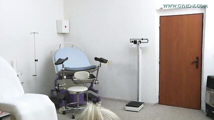 Полное гинекологическое исследование молоденькой Стейси