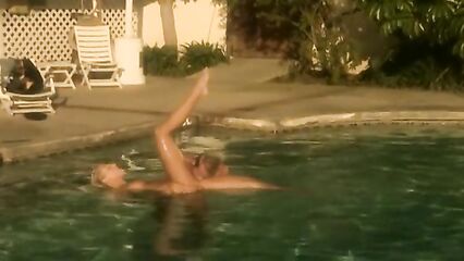 Фотогеничная сенсация | Photogenic Sensation (2001)