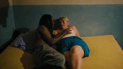 Рай: Любовь | Paradies: Liebe (2012) эротическое кино