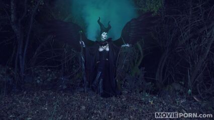 Порно фильм 11: Злая сука | Maleficunt (2020)